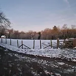 Les Des Pierreux شاليه *